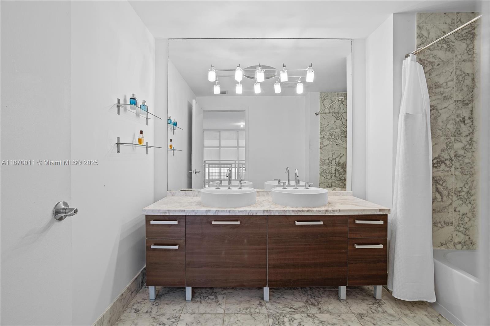 253 NE 2 ST #626, Miami FL 33132