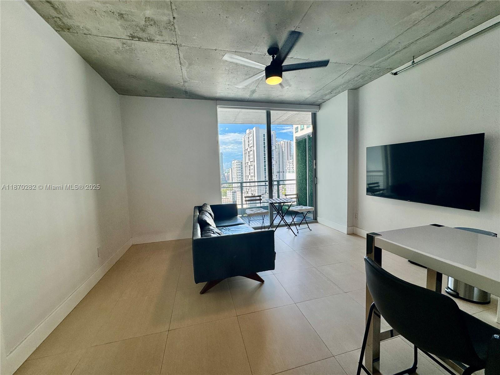 690 SW 1st Ct #1425, Miami FL 33130
