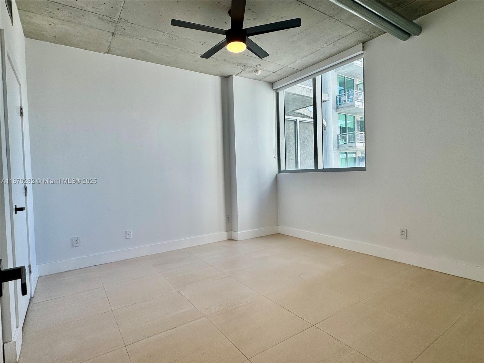 690 SW 1st Ct #1425, Miami FL 33130
