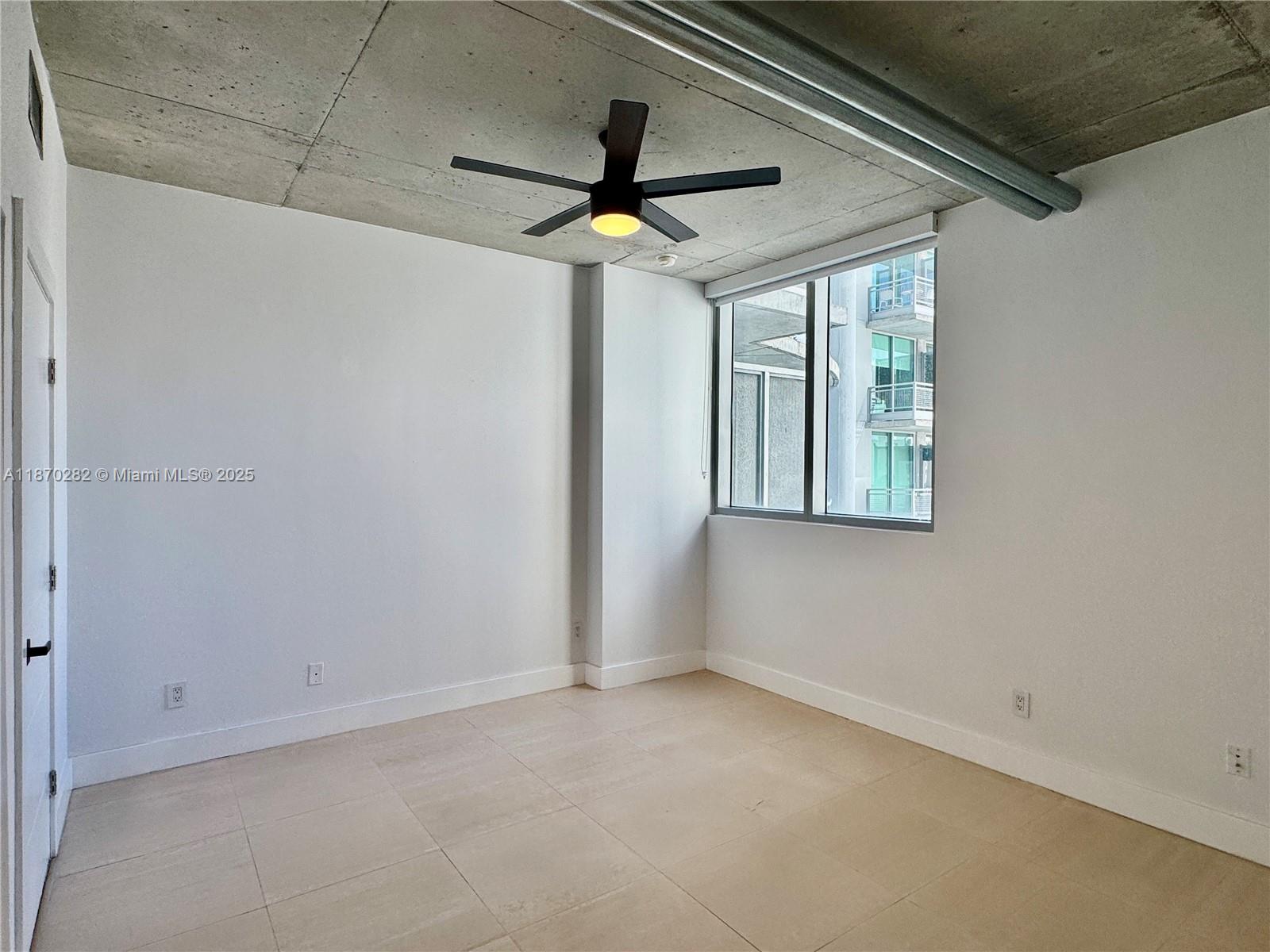 690 SW 1st Ct #1425, Miami FL 33130