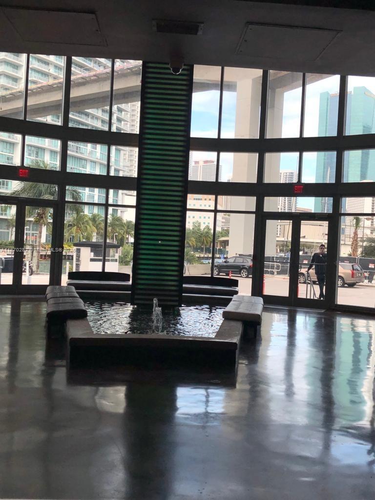 690 SW 1st Ct #1425, Miami FL 33130