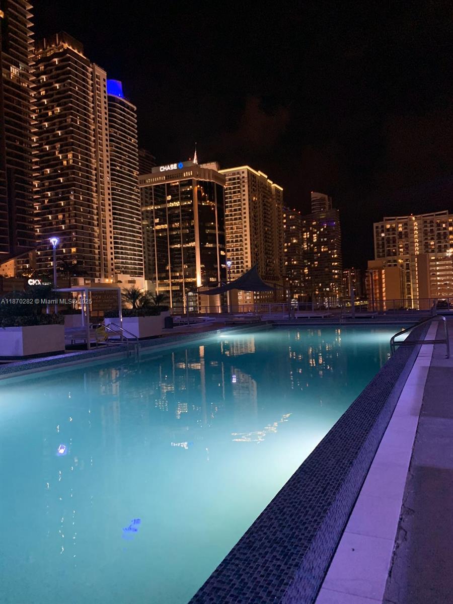 690 SW 1st Ct #1425, Miami FL 33130