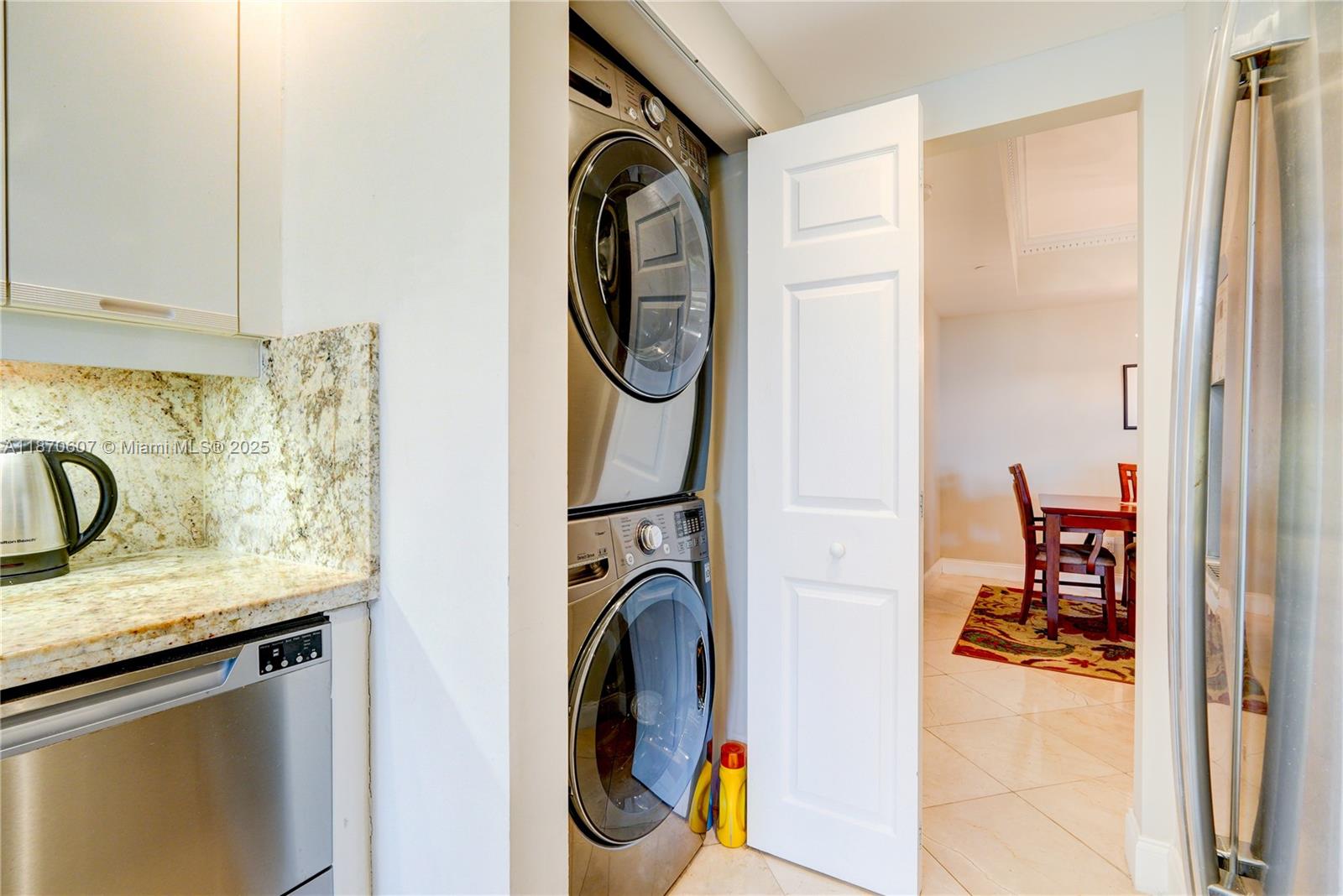 2000 Island Blvd #408, Aventura FL 33160