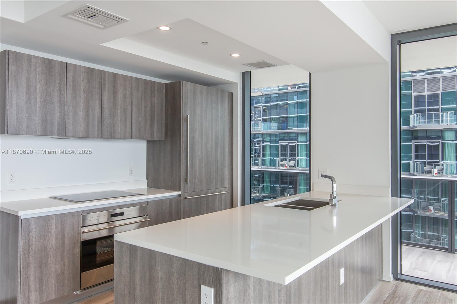 801 S Miami Ave #4005, Miami FL 33130