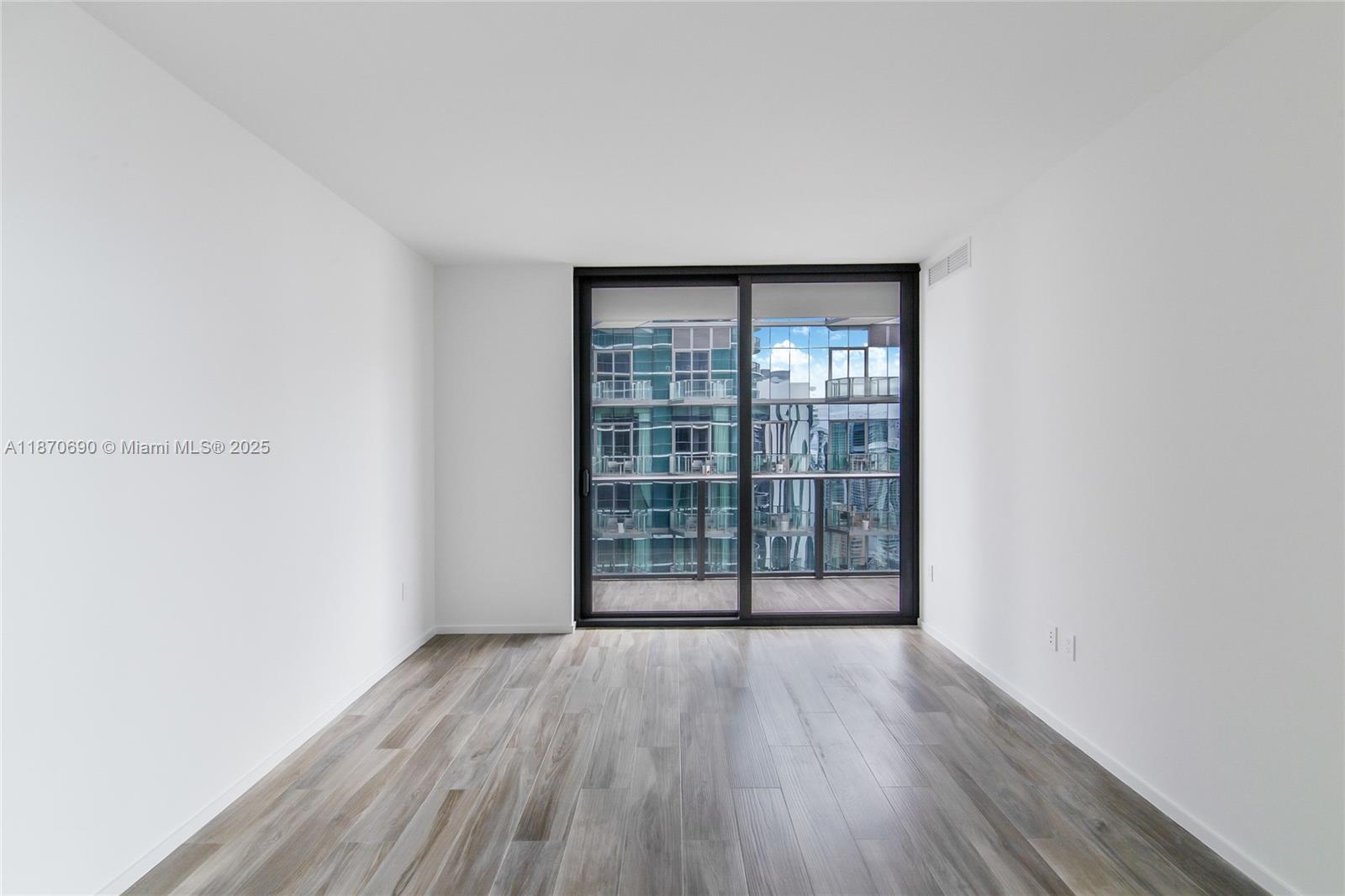 801 S Miami Ave #4005, Miami FL 33130