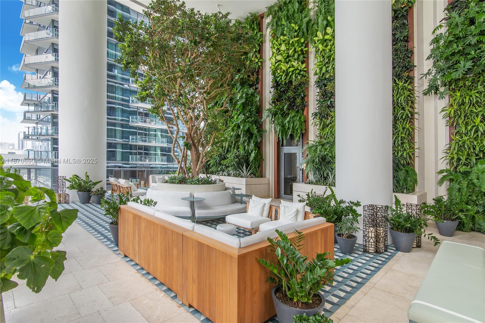 801 S Miami Ave #4005, Miami FL 33130