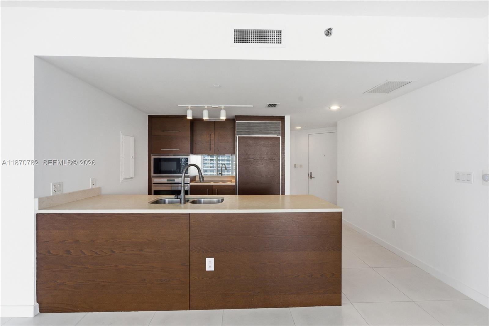 465 Brickell Ave #2002, Miami FL 33131