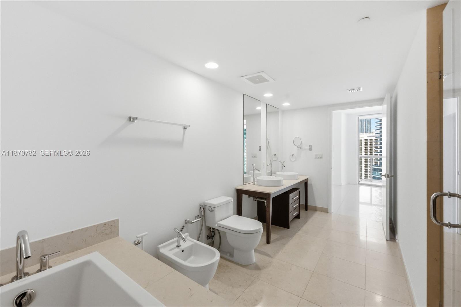 465 Brickell Ave #2002, Miami FL 33131