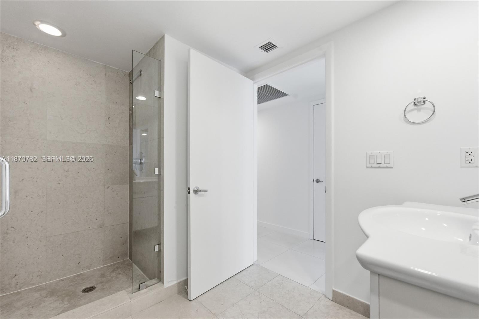 465 Brickell Ave #2002, Miami FL 33131