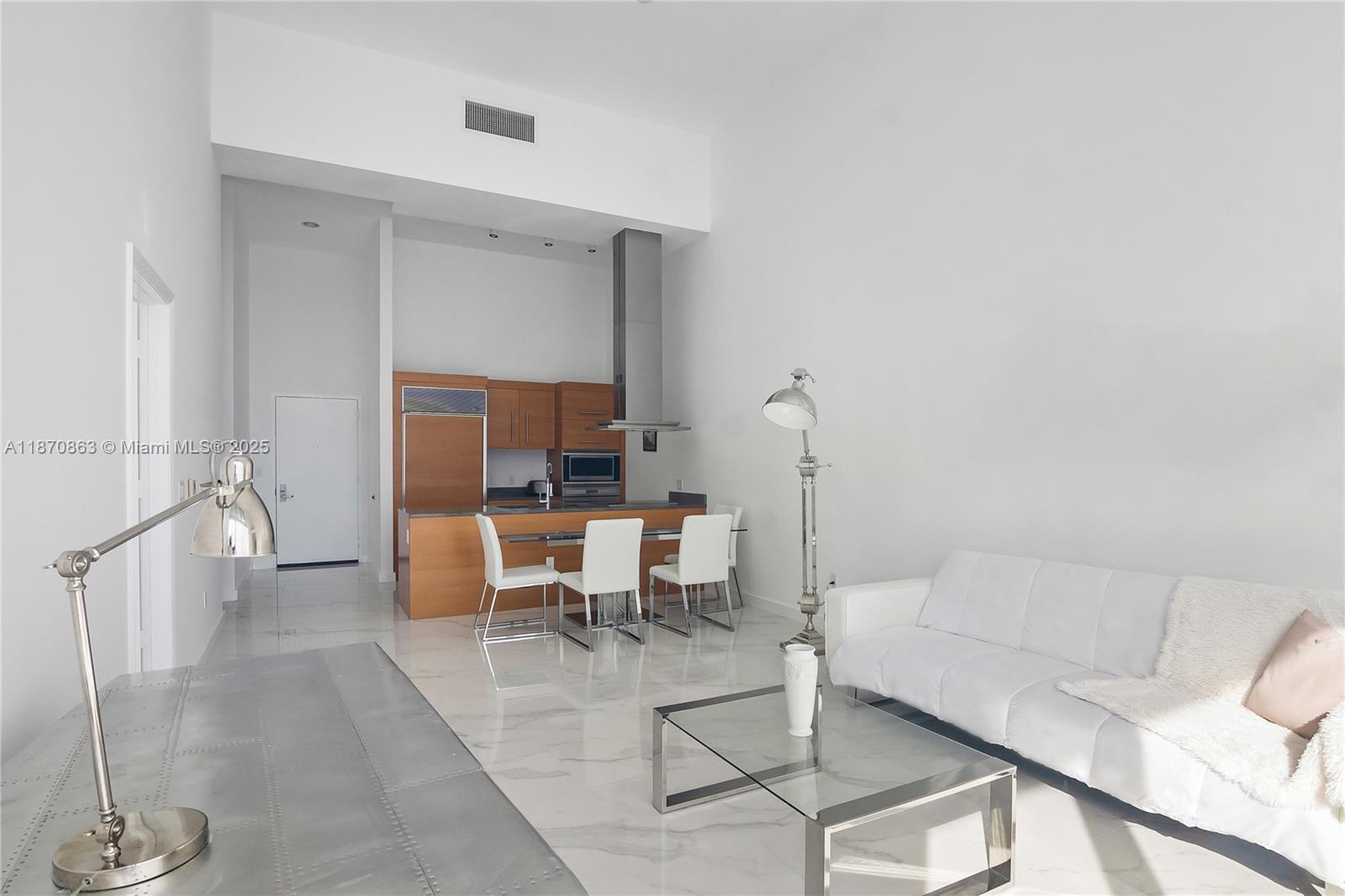 495 Brickell Ave #2207, Miami FL 33131