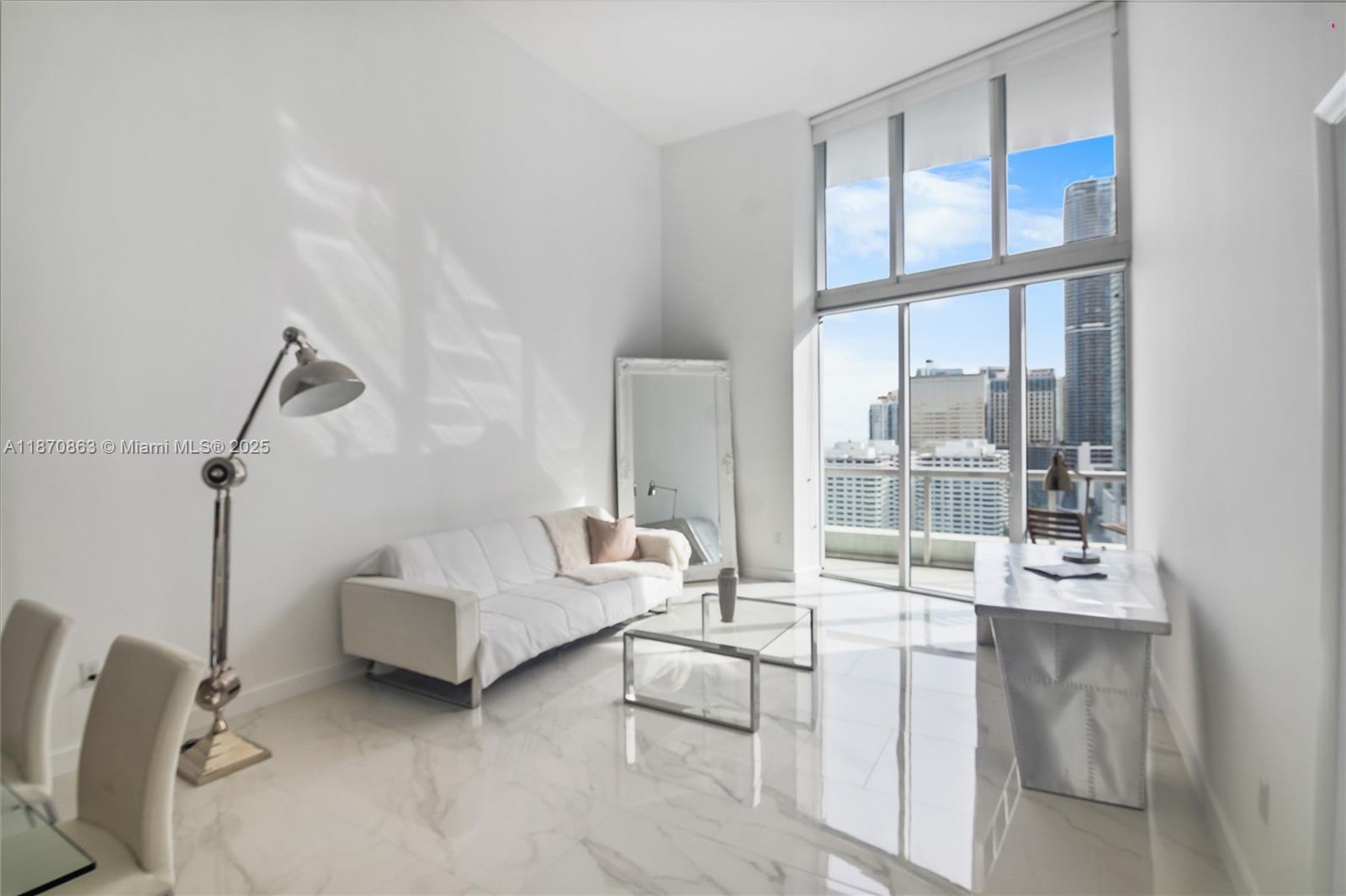 495 Brickell Ave #2207, Miami FL 33131