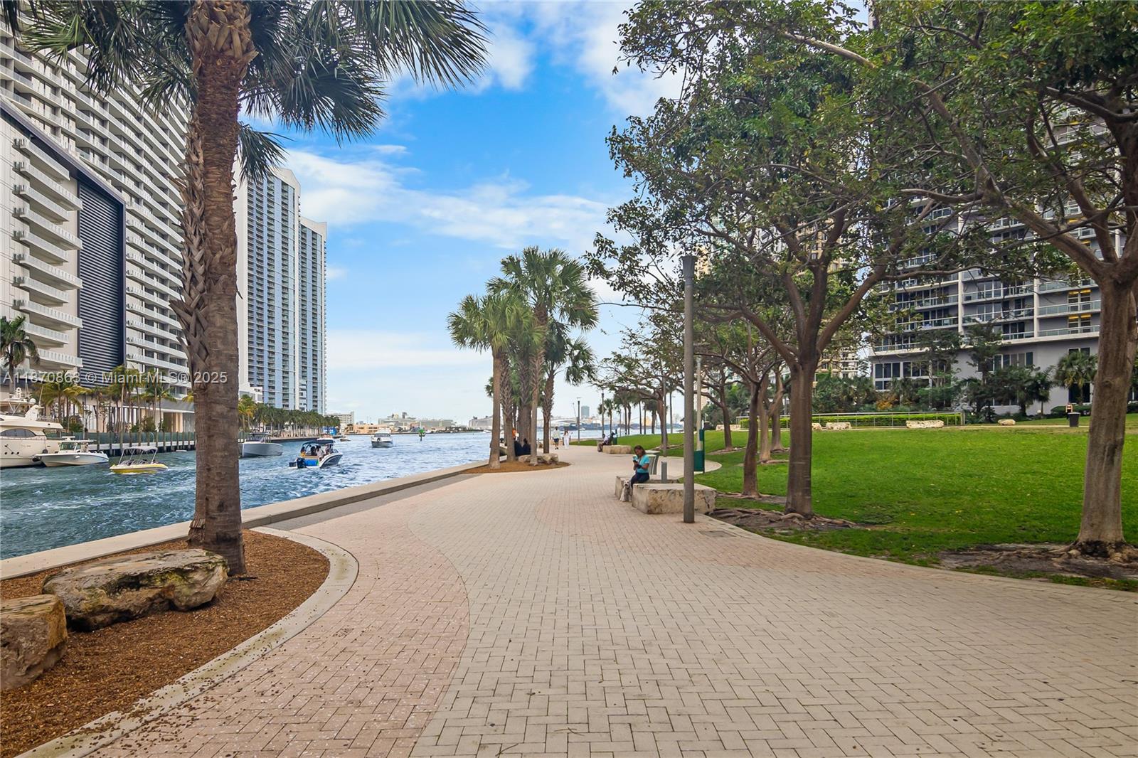 495 Brickell Ave #2207, Miami FL 33131