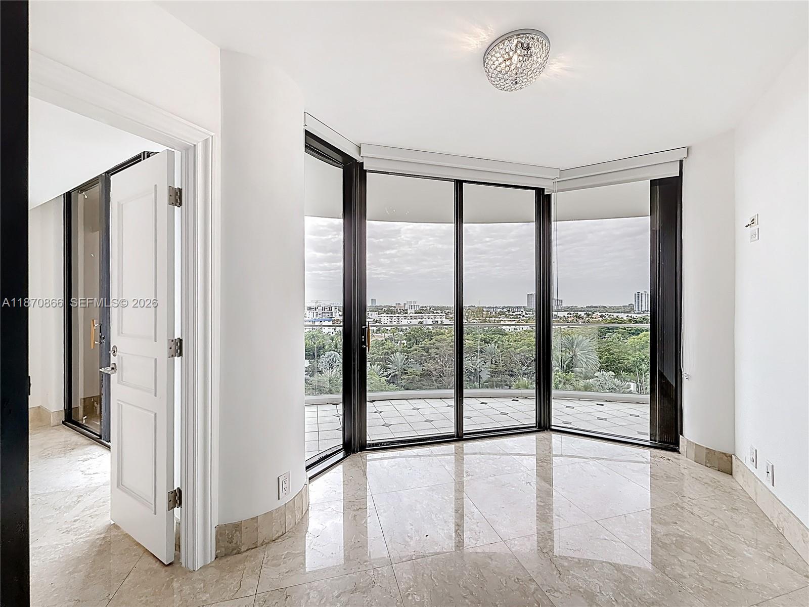 2800 ISLAND BLVD #902, Aventura FL 33160