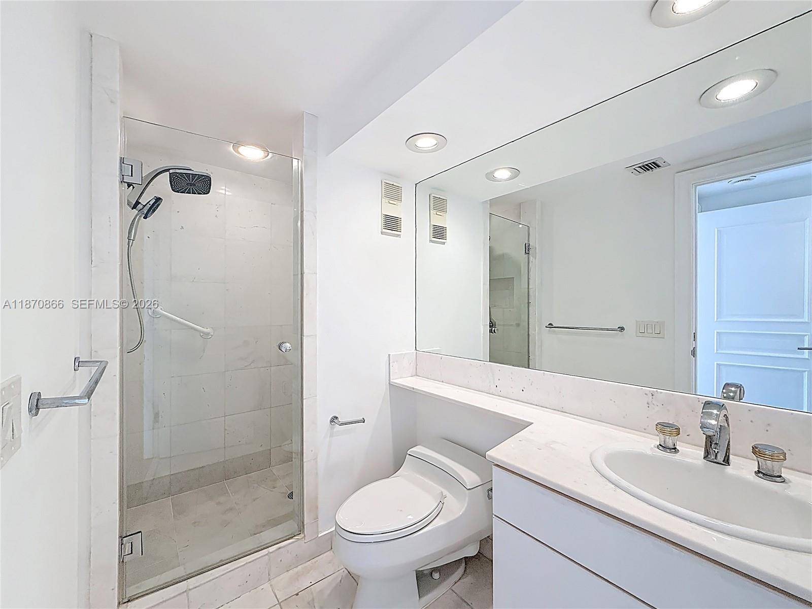 2800 ISLAND BLVD #902, Aventura FL 33160