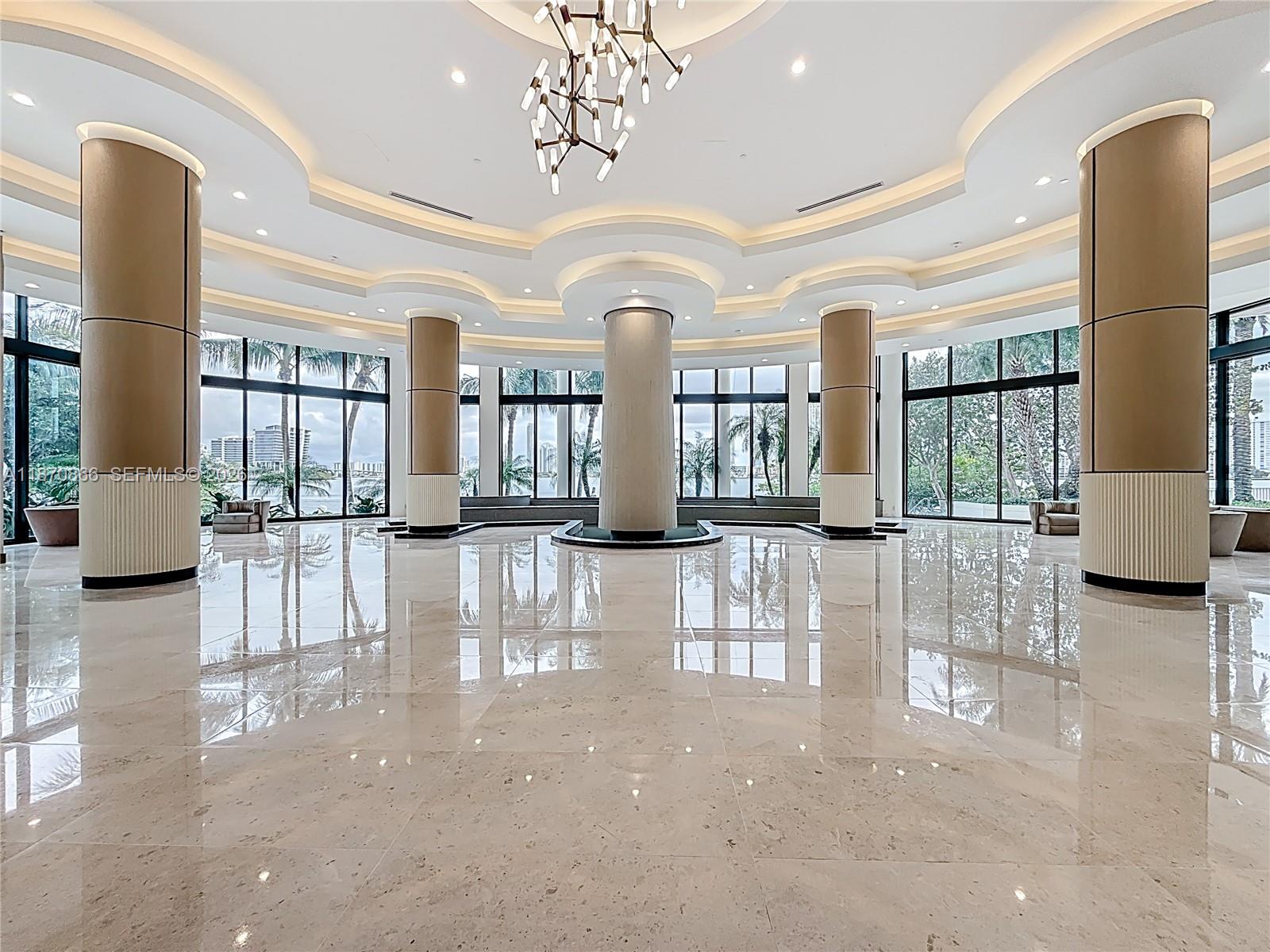 2800 ISLAND BLVD #902, Aventura FL 33160