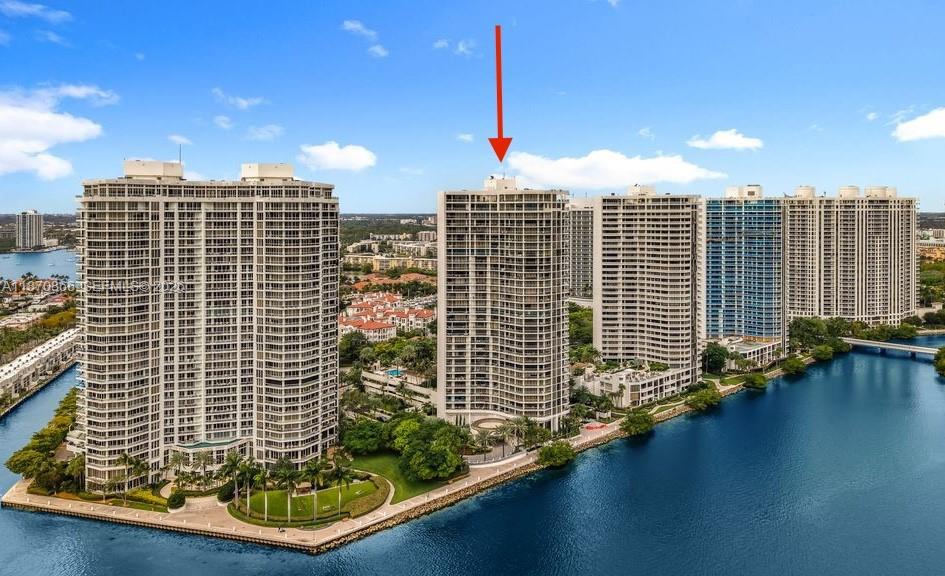 2800 ISLAND BLVD #902, Aventura FL 33160