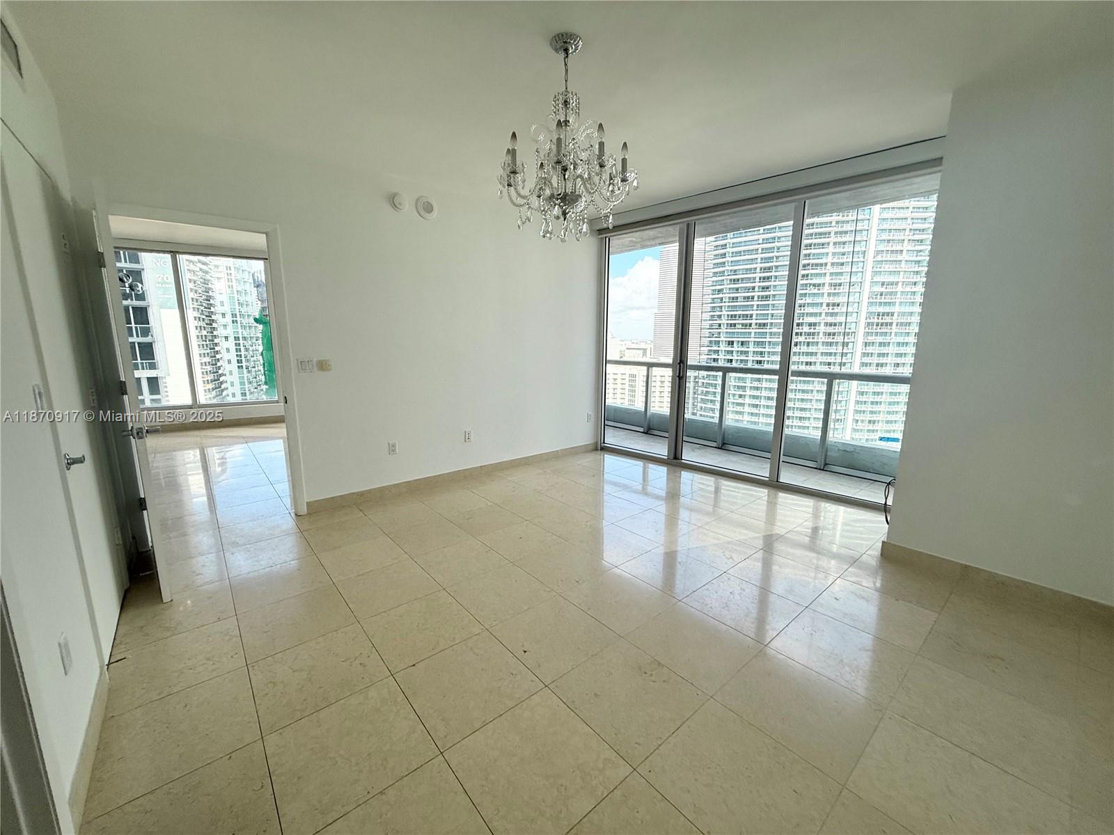 475 Brickell Ave #2915, Miami FL 33131