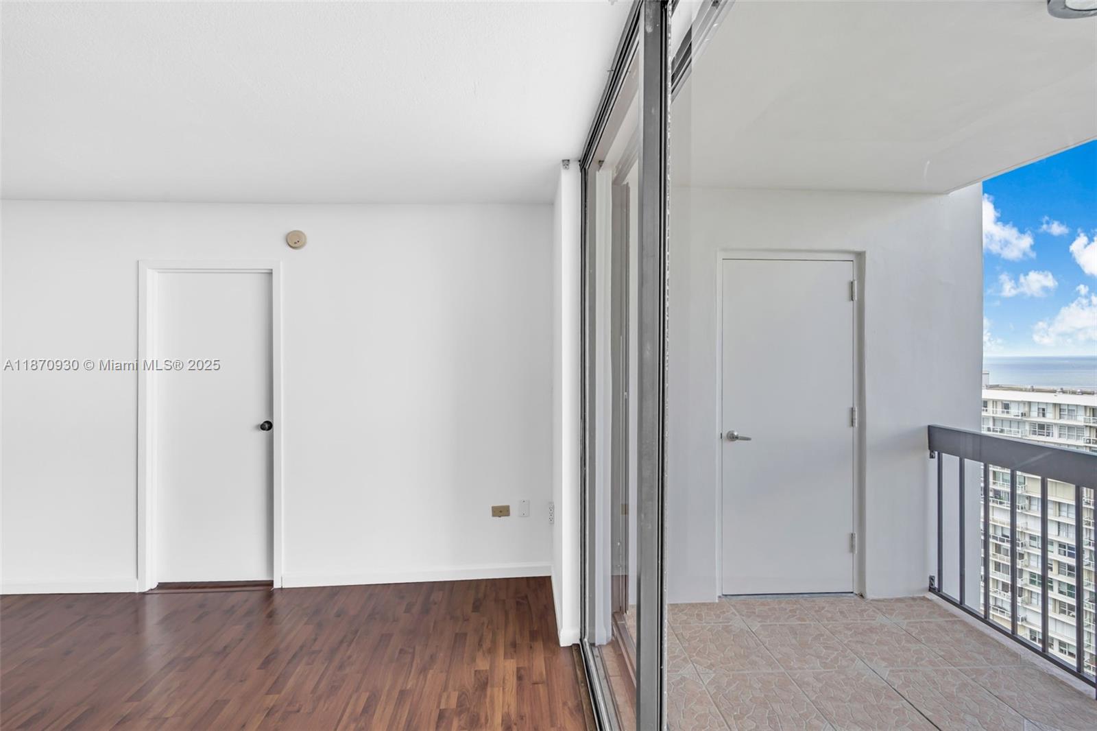 2333 Brickell Ave #2708, Miami FL 33129