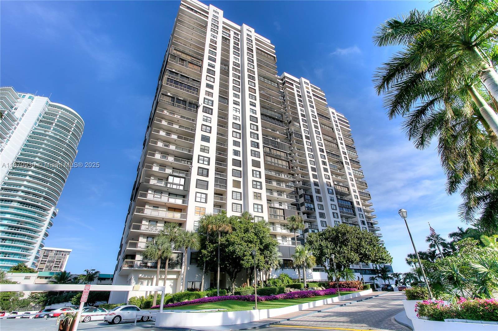 2333 Brickell Ave #2708, Miami FL 33129