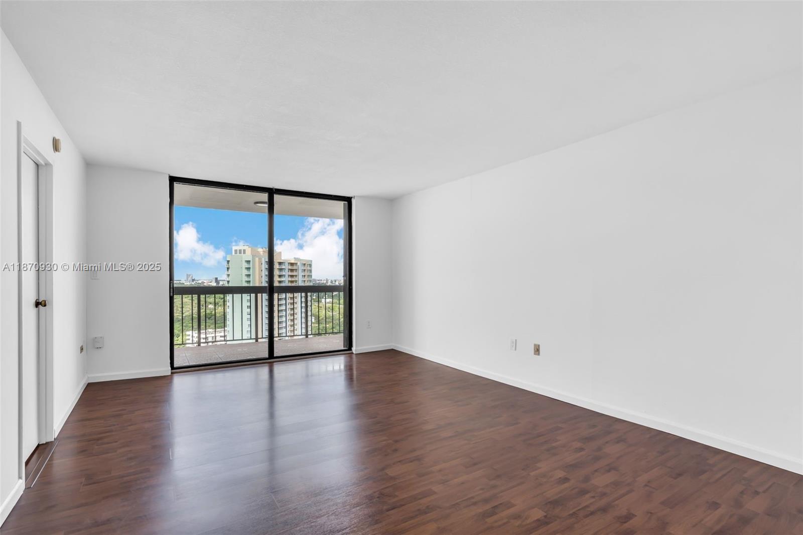 2333 Brickell Ave #2708, Miami FL 33129