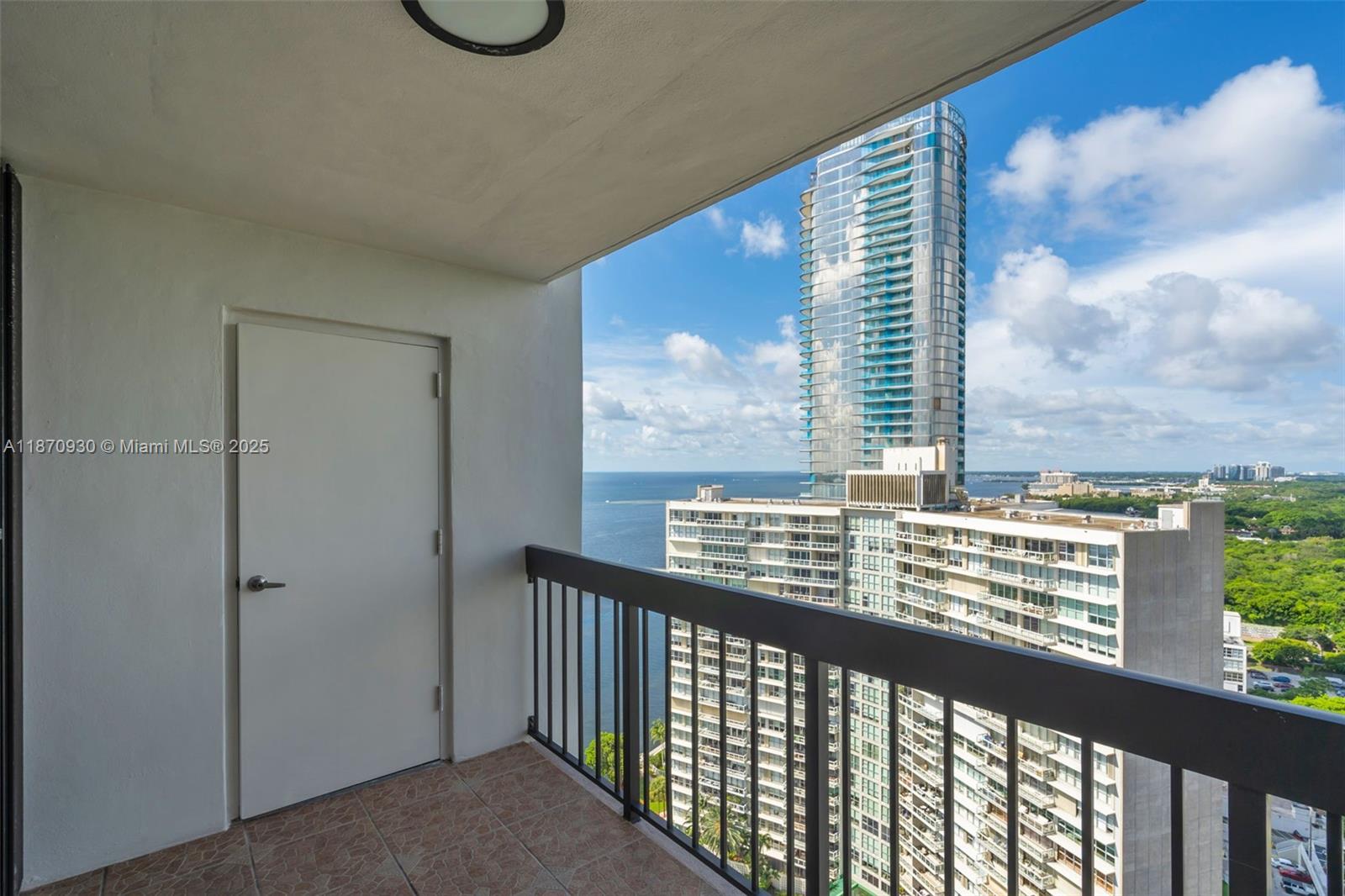 2333 Brickell Ave #2708, Miami FL 33129