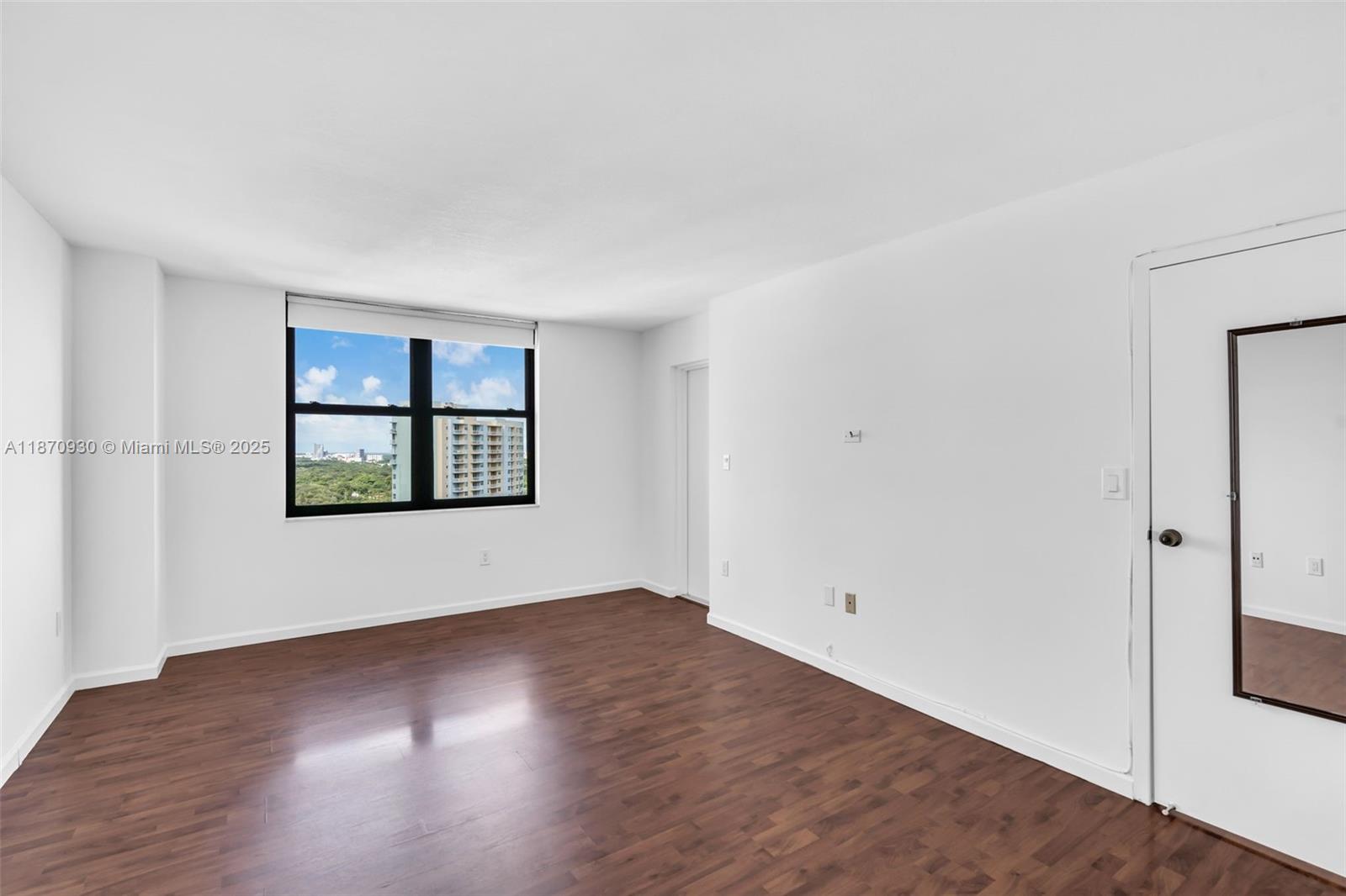 2333 Brickell Ave #2708, Miami FL 33129