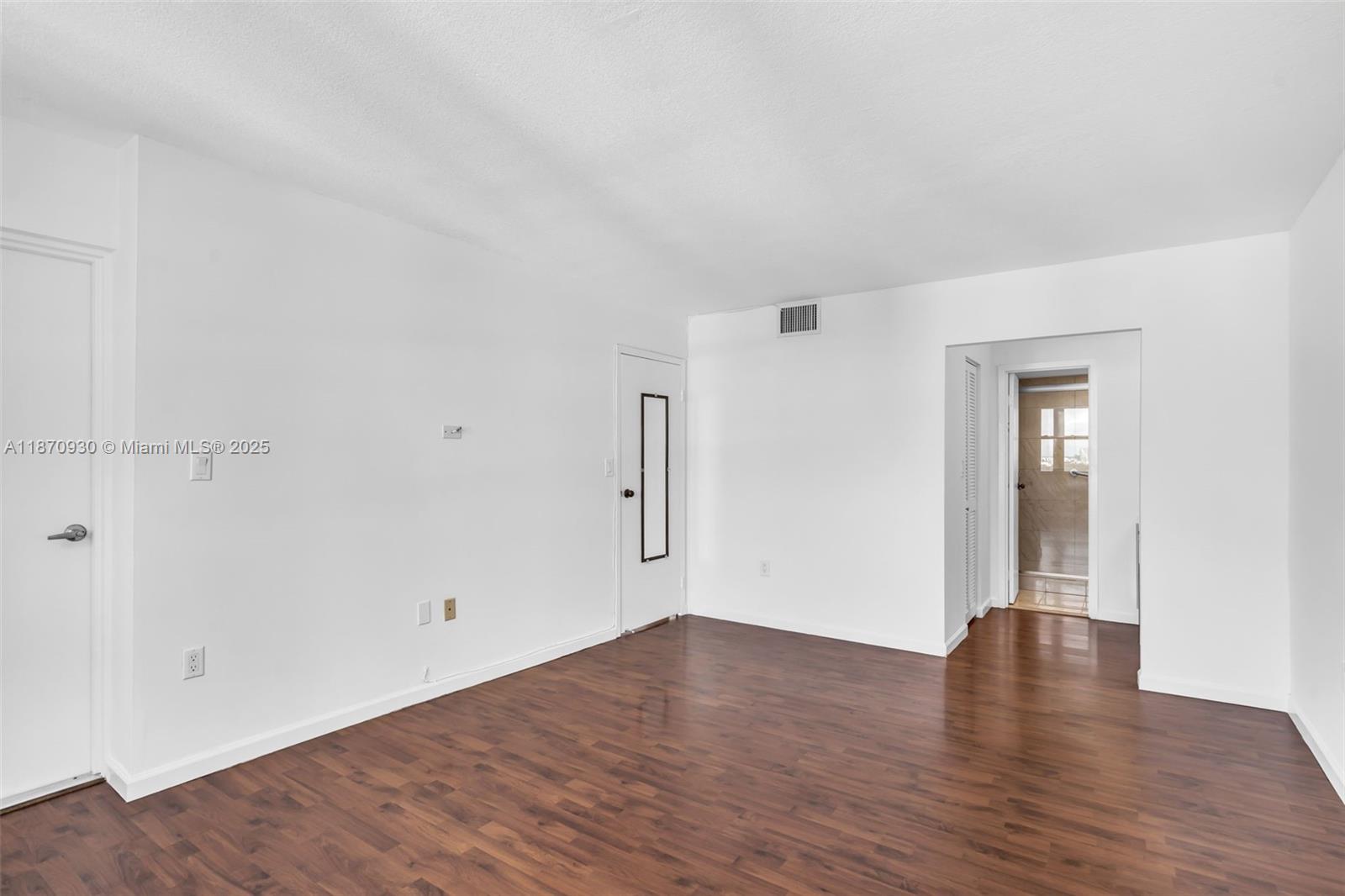 2333 Brickell Ave #2708, Miami FL 33129