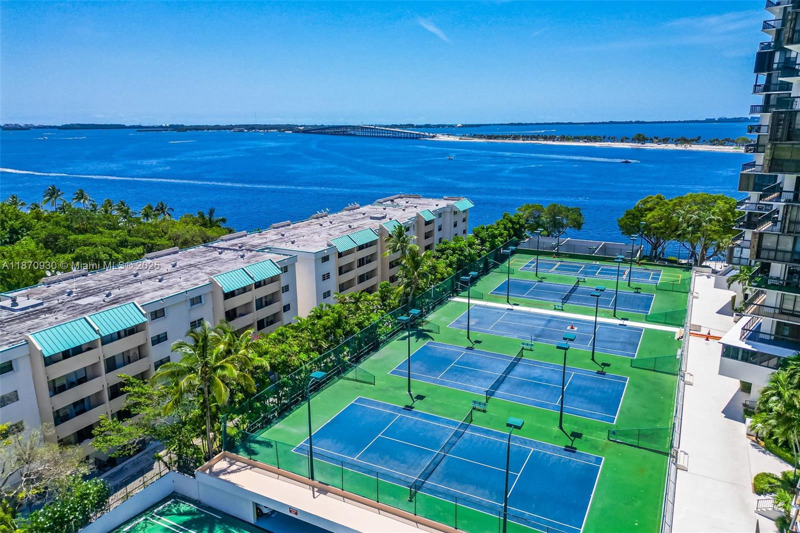 2333 Brickell Ave #2708, Miami FL 33129