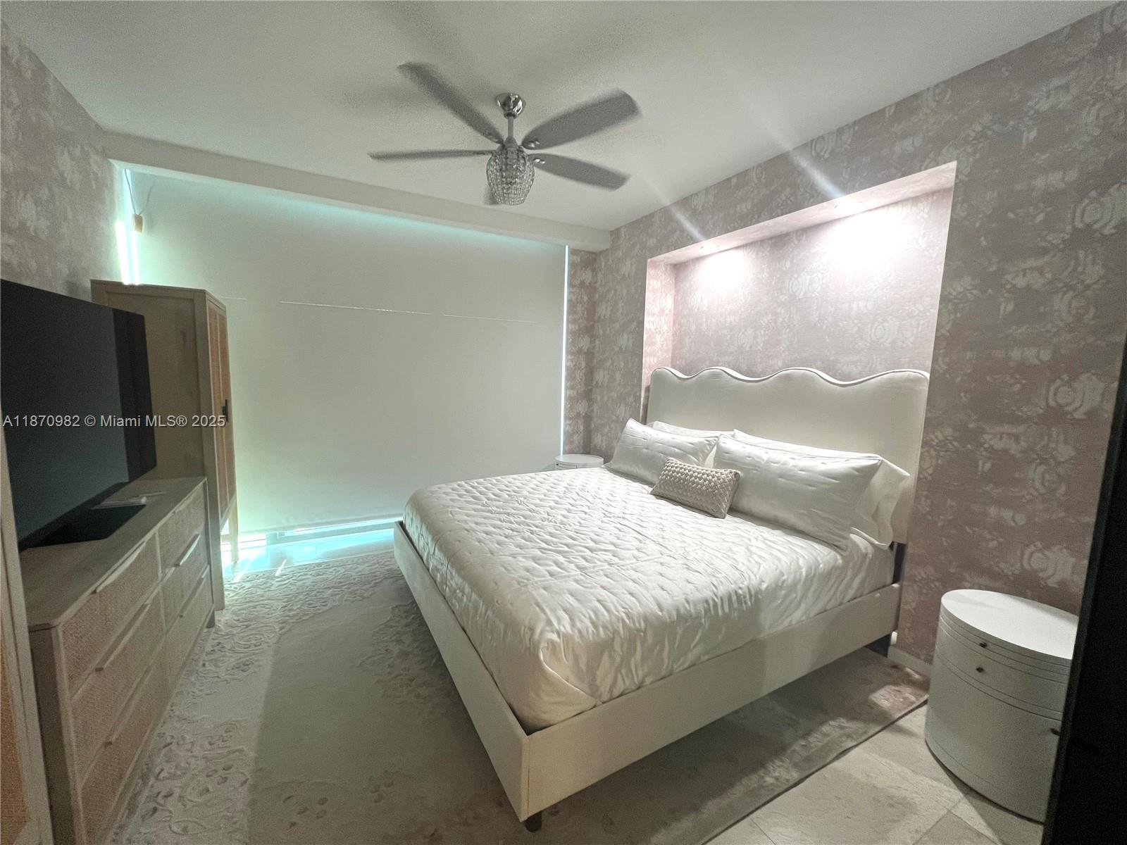 6799 Collins Ave #1601, Miami Beach FL 33141