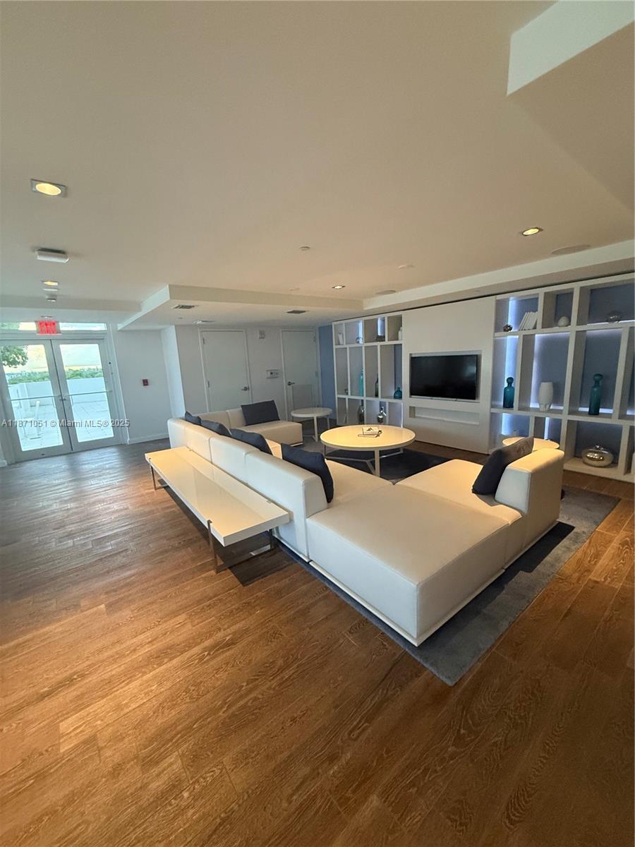 4250 Biscayne Blvd #817, Miami FL 33137