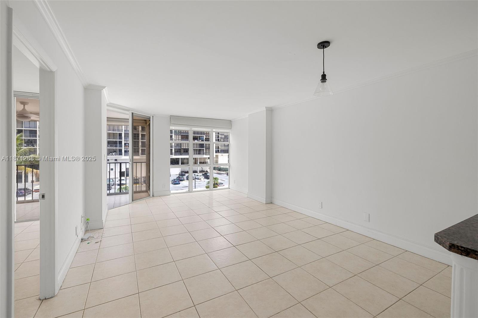 1915 Brickell Ave #C405, Miami FL 33129