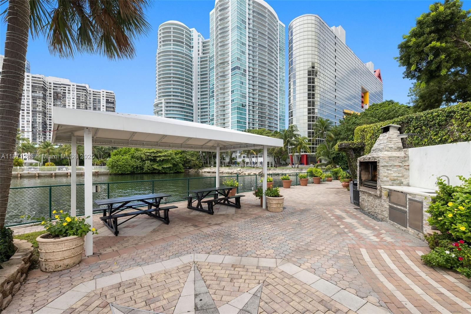 1915 Brickell Ave #C405, Miami FL 33129