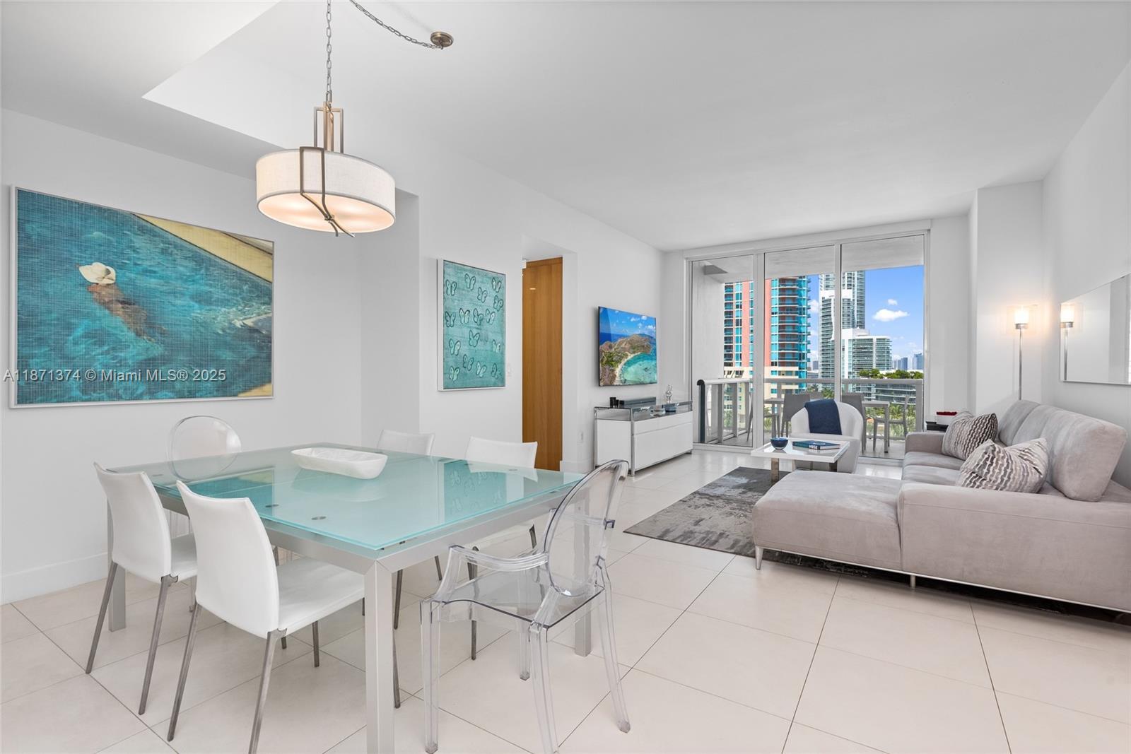 50 S Pointe Dr #1005, Miami Beach FL 33139