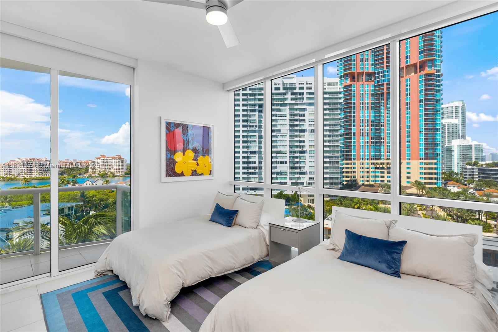 50 S Pointe Dr #1005, Miami Beach FL 33139