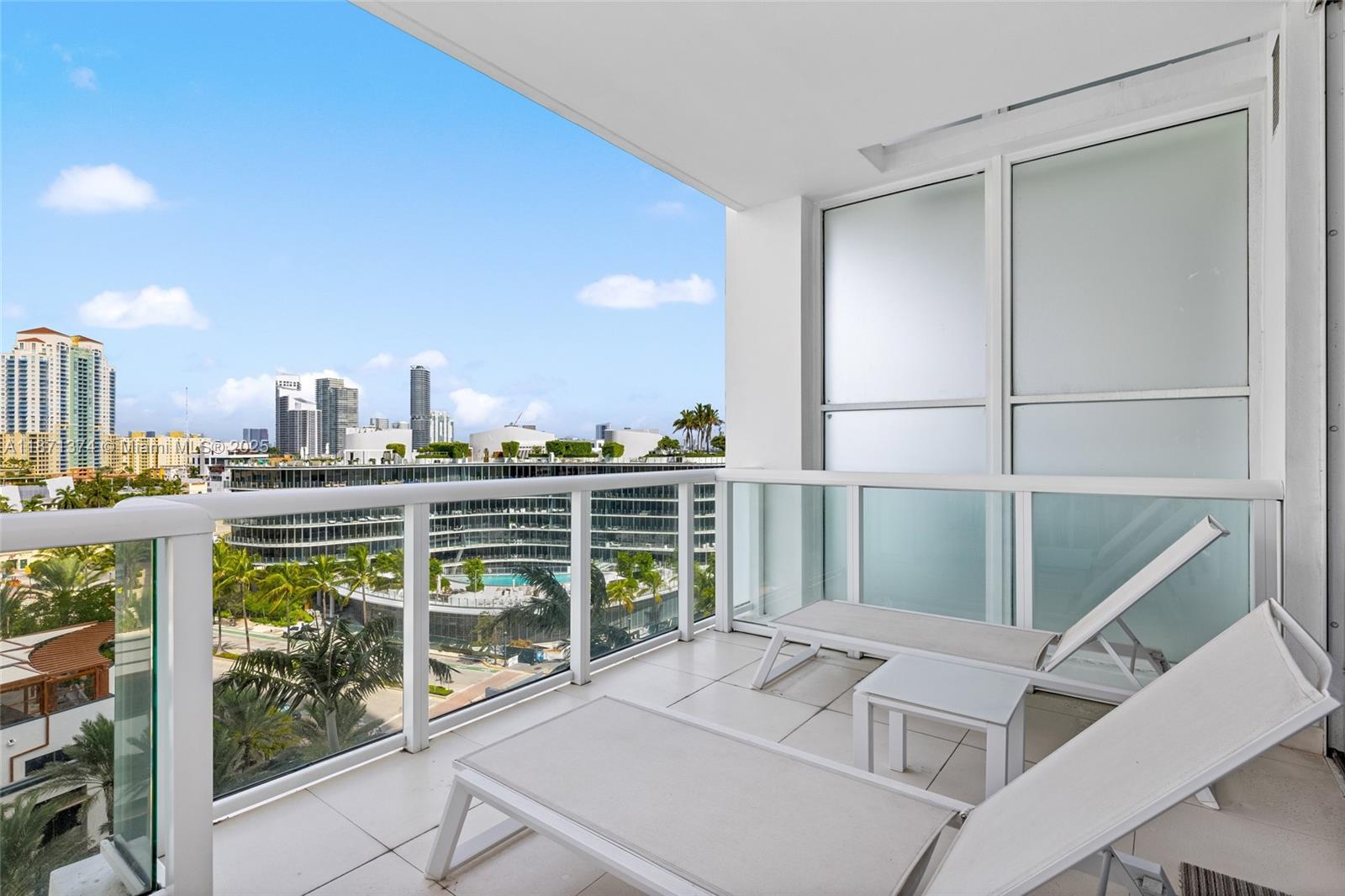 50 S Pointe Dr #1005, Miami Beach FL 33139