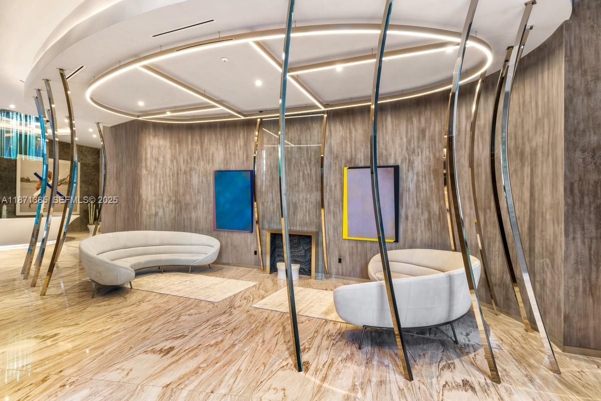 1000 Brickell Plaza #4904, Miami FL 33131