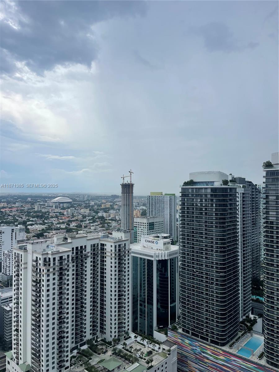 1000 Brickell Plaza #4904, Miami FL 33131