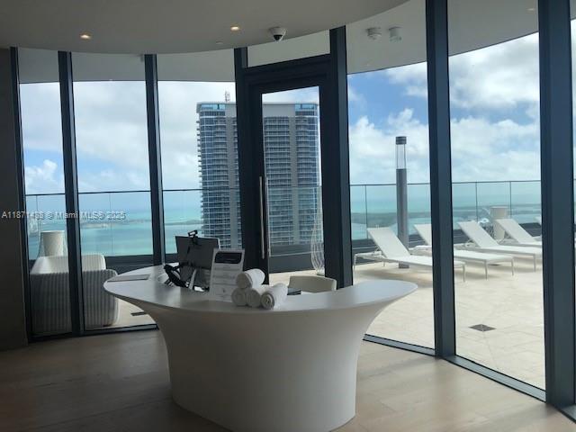 1000 Brickell Plz #3114, Miami FL 33131
