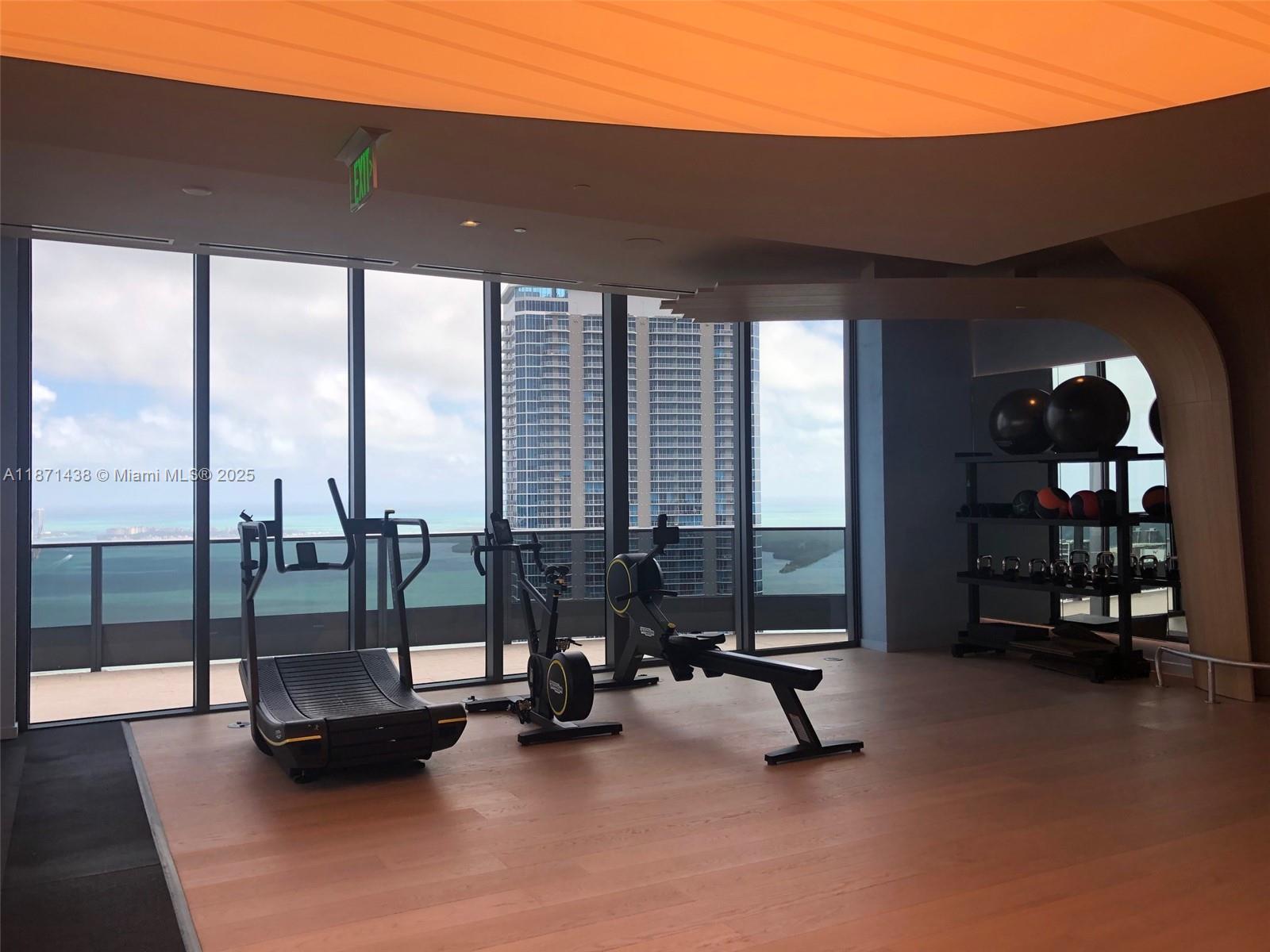 1000 Brickell Plz #3114, Miami FL 33131