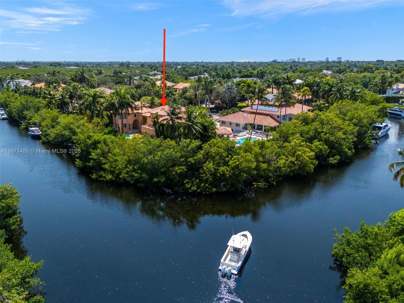 104 Paloma Dr, Coral Gables FL 33143