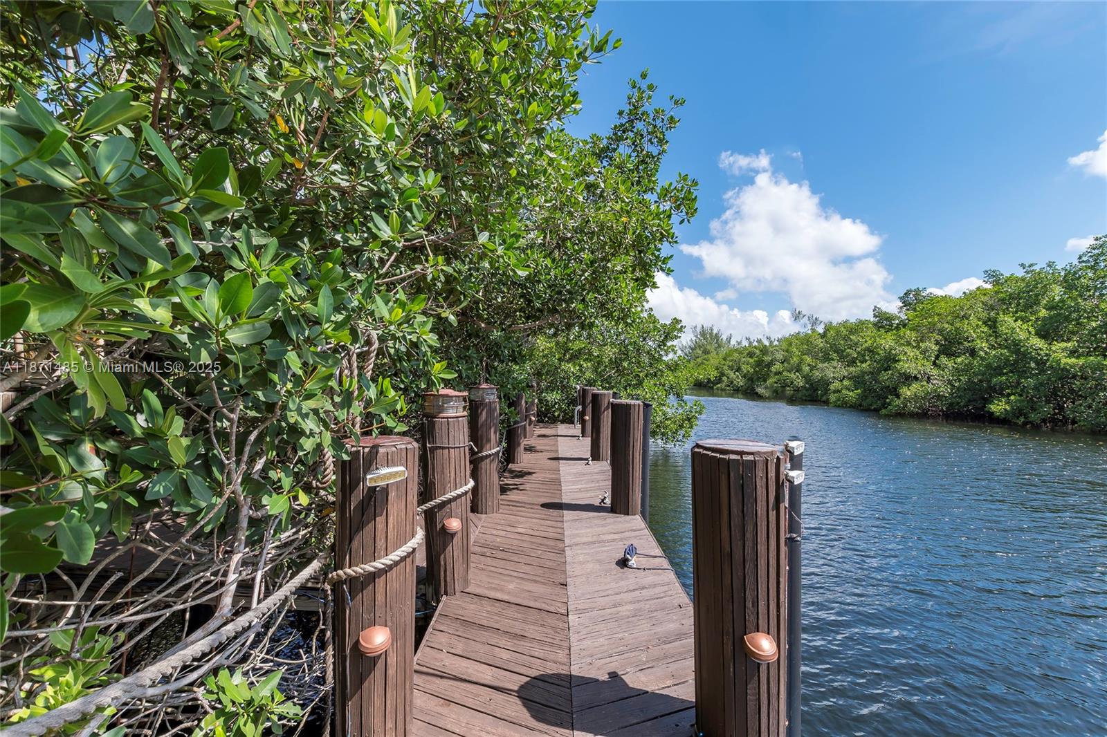 104 Paloma Dr, Coral Gables FL 33143