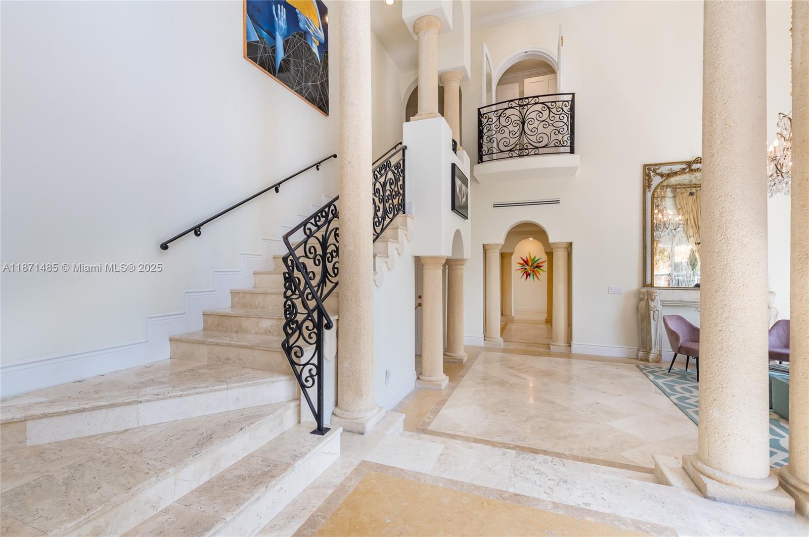 104 Paloma Dr, Coral Gables FL 33143