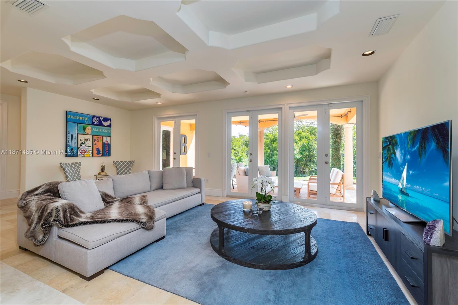 104 Paloma Dr, Coral Gables FL 33143