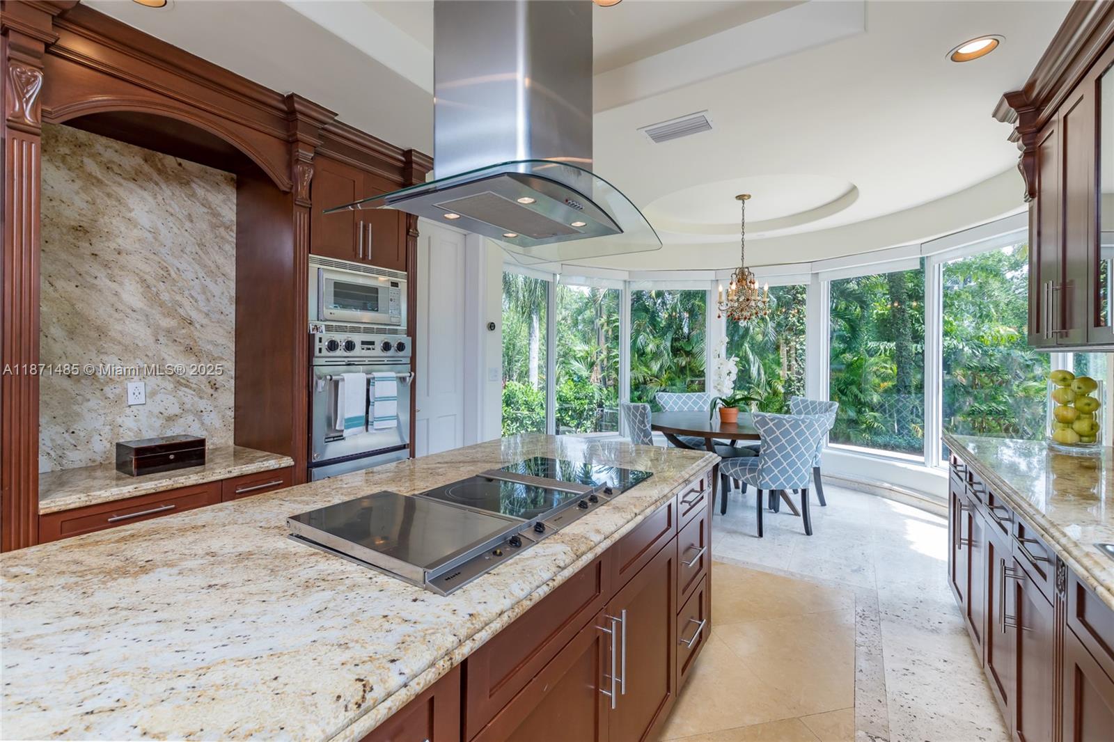 104 Paloma Dr, Coral Gables FL 33143