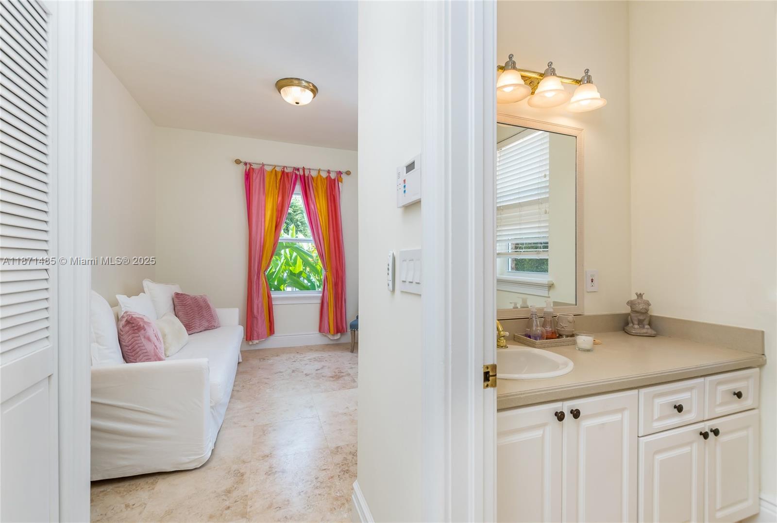 104 Paloma Dr, Coral Gables FL 33143