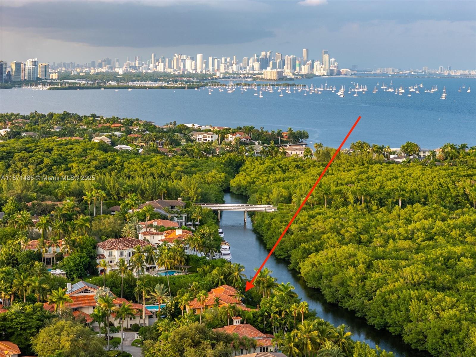 104 Paloma Dr, Coral Gables FL 33143