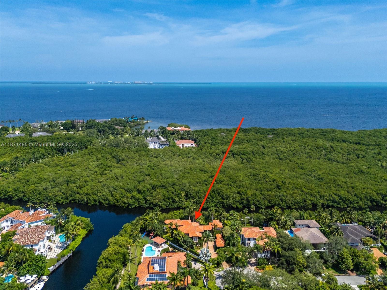 104 Paloma Dr, Coral Gables FL 33143