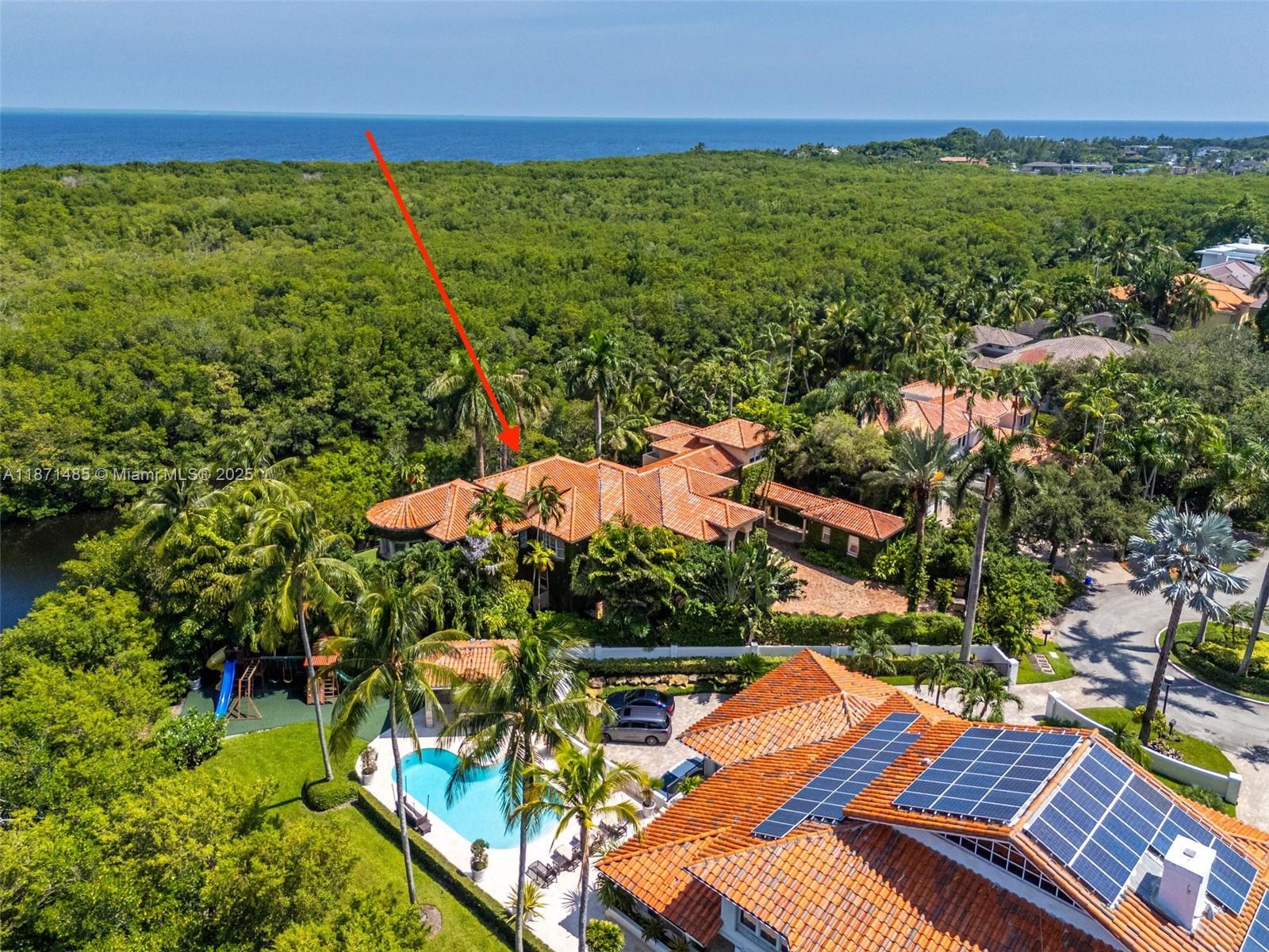 104 Paloma Dr, Coral Gables FL 33143