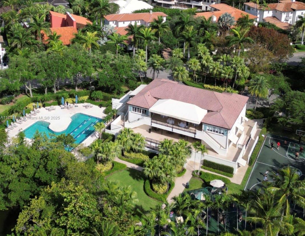 104 Paloma Dr, Coral Gables FL 33143