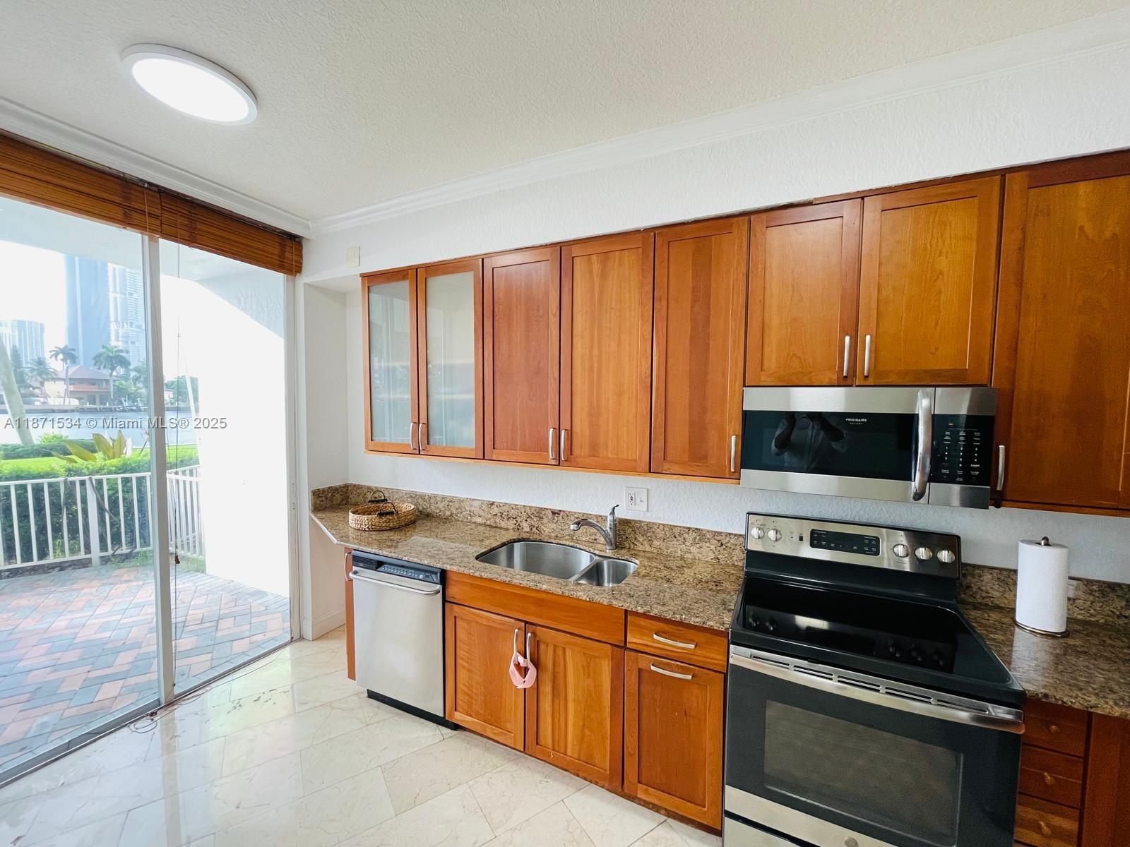 19195 NE 36th Ct #107, Aventura FL 33180